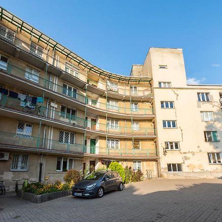 Plac Wilsona 2-Bedroom Apartment Варшава Екстериор снимка